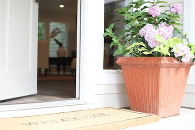 87 Legend Ln, Houston, TX 77024 - photo 3