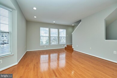 22960 Fontwell Square, Sterling, VA 20166 - photo 6