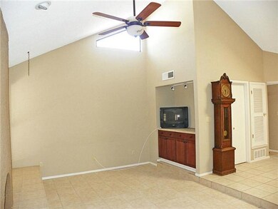 1743 Villa Santos Cir unit 2, El Paso, TX 79935 - photo 6