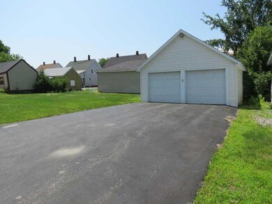 Garage.