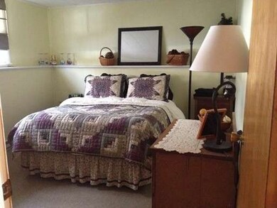 5 Sunset Dr, Turners Falls, MA 01376 - photo 4