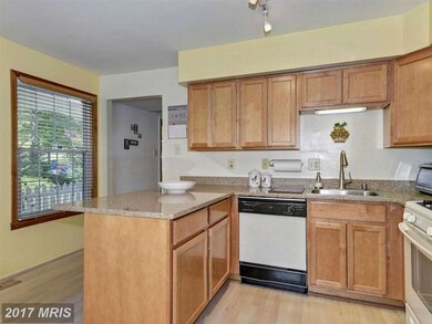 7537 Red Cravat Ct, Columbia, MD 21046 - photo 3