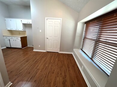 7710 Western Oak Ln, Houston, TX 77040 - photo 6