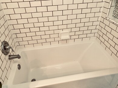 645 Old Oak Cir, Algonquin, IL 60102 - photo 7