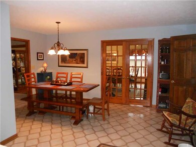 Breakfast Area/Room. 