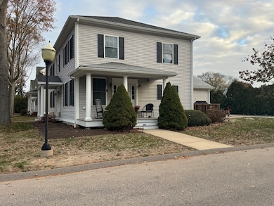 38 Prospect St, Pawcatuck, CT 06379 - photo 2