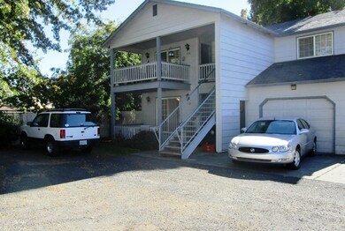 522 Village Dr unit 9, Central Point, OR 97502 - photo 5