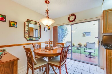 22348 Cameo DR W (23)