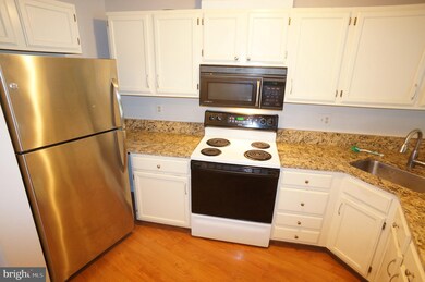 11926 Redtree Way, Reston, VA 20194 - photo 3