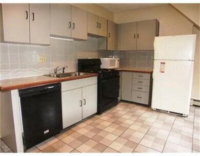 67 Munroe St, Roxbury, MA 02119 - photo 2