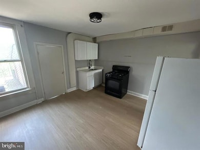 811 N Mount St, Baltimore, MD 21217 - photo 4