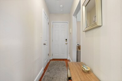 14 Gloucester St unit 3B, Boston, MA 02115 - photo 7