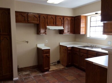 1413 Hibiscus Ln, Laredo, TX 78041 - photo 6