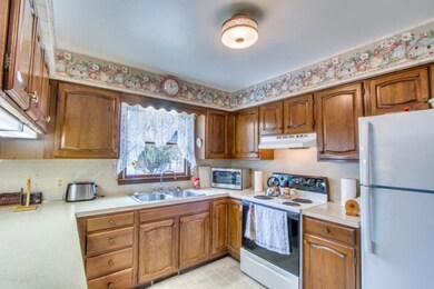 Nice kitchen/new fridge