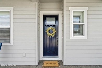 04-Front entry