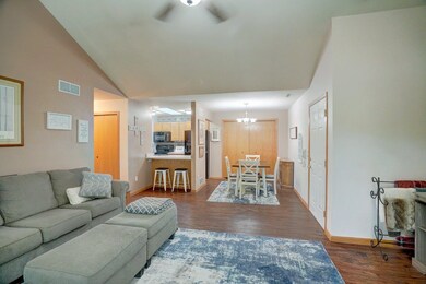 494 Cledell St unit 3, Oregon, WI 53575 - photo 3