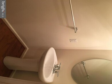 2505 Eastbourne Dr unit 239, Woodbridge, VA 22191 - photo 5