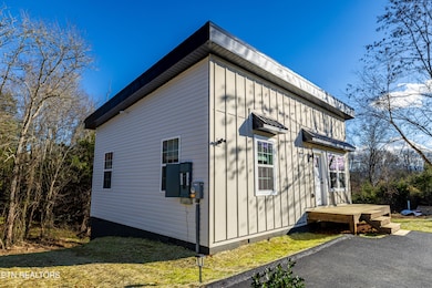 2820 Deer Stand Dr, Sevierville, TN 37876 - photo 2