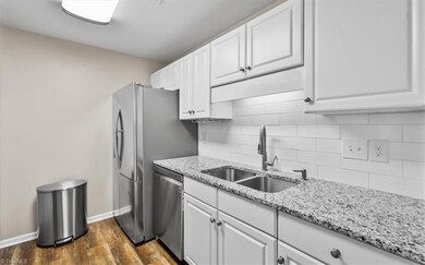 Subway tile backsplash!