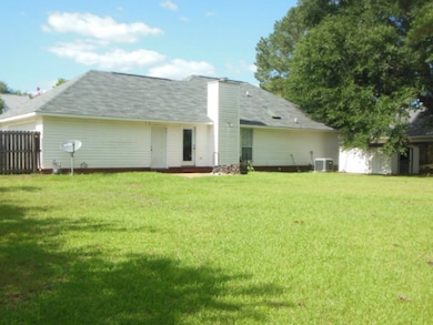 115 Mill Stone Dr, Dothan, AL 36305 - photo 2