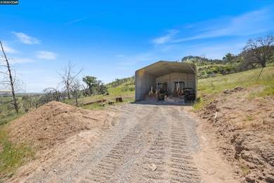 7771 W Ranch Ln, Vacaville, CA 95688 - photo 7