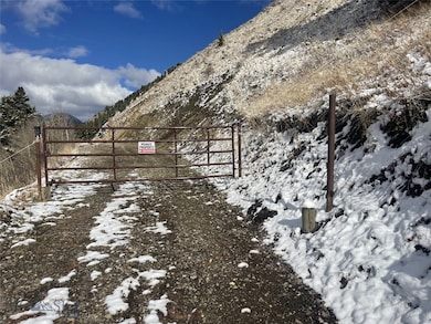 Approximate Northwest corner of subject property.