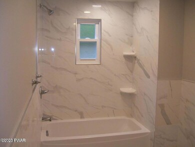 108 Snowball Ln unit B, Tafton, PA 18464 - photo 7