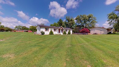 309 Shadow Dr, Shelbyville, TN 37160 - photo 2