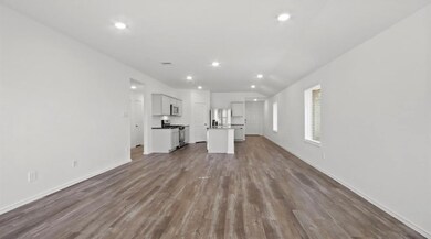 23815 Hilltop Canyon Ln, Spring, TX 77373 - photo 3