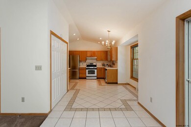 4 Whirlaway Blvd, Gansevoort, NY 12831 - photo 6