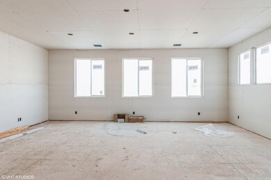 07_1708ARABIANWAYEAST_3_FamilyRoom_HiRes