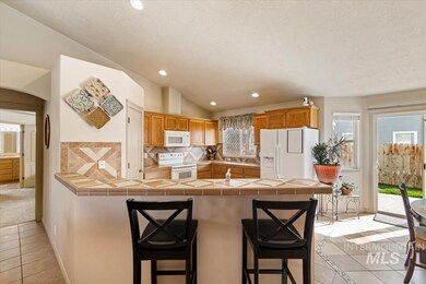 723 W Mariah Ave, Nampa, ID 83686 - photo 4