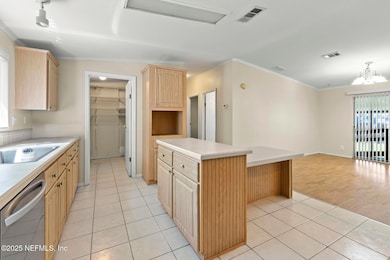 324 Shady Oaks Lane 061125 007