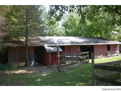 145 Bluebird Ln, Jacksonville, IL 62650 - photo 6