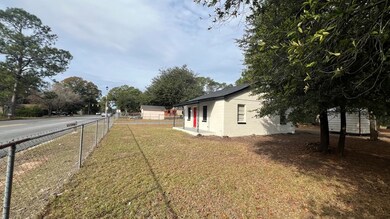 1513 W Gordon Ave, Albany, GA 31707 - photo 2