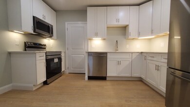 52 Garfield Ave unit 2, Woburn, MA 01801 - photo 2