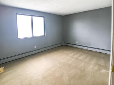 535 Calef Rd, Manchester, NH 03103 - photo 3