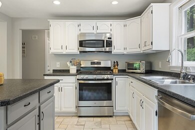 2 Silver Mine Ln, Georgetown, MA 01833 - photo 4