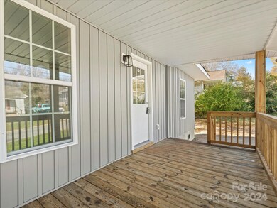 306 Flatrock St, Clover, SC 29710 - photo 3