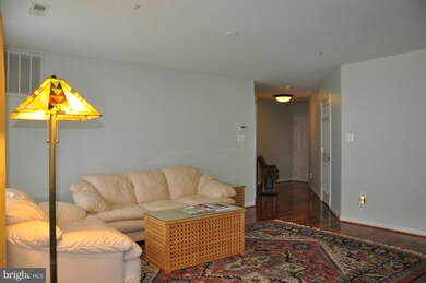 2504 Catoctin Ct unit 1B, Frederick, MD 21702 - photo 2