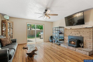 896 Moneda Ave N, Keizer, OR 97303 - photo 6