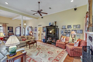 117 Eastside Dr PIC#6
