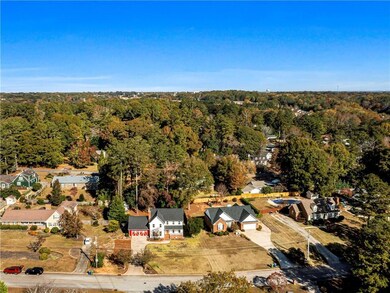 215 Pineywood Rd, Griffin, GA 30224 - photo 4