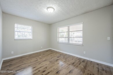 7206 Ridgeway Rd N, Jacksonville, FL 32244 - photo 5