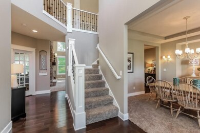 004-Foyer-1253893-mls
