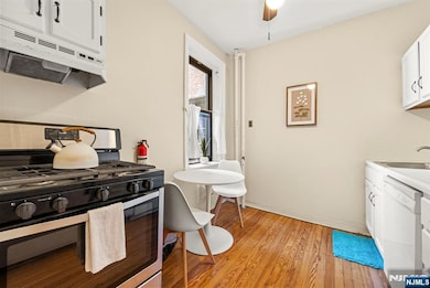 Eat in Kitchen