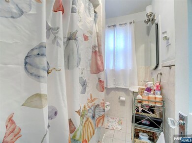 173 Hornblower Ave, Belleville, NJ 07109 - photo 6