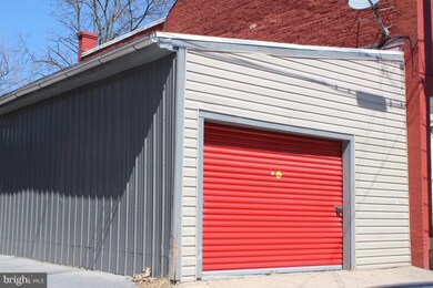 560 Manor St, Lancaster, PA 17603 - photo 4