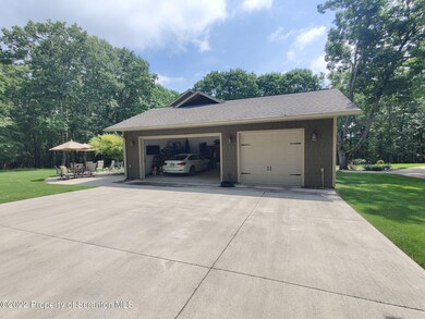 288 Vineyard Ln, Falls, PA 18615 - photo 6