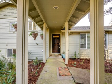3751 Cedaroak Dr, West Linn, OR 97068 - photo 4